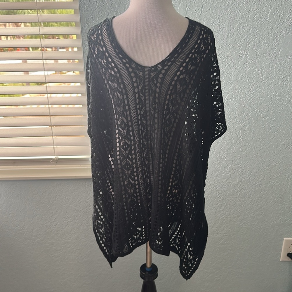 Women’s One size fits all bathing suit, crochet cover-up - Picture 4 of 4
